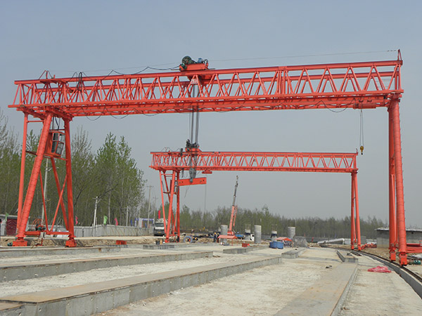 龍門吊軌道發(fā)生裂紋的原因是什么?那我們該怎么解決維護？