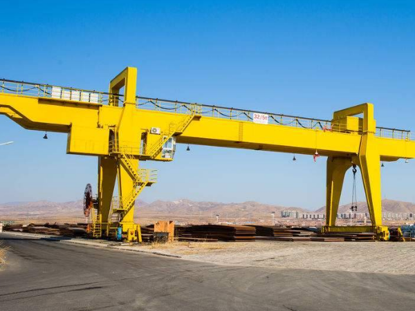 龍門吊門式起重機(jī)如何進(jìn)行日常維護(hù)保養(yǎng)？